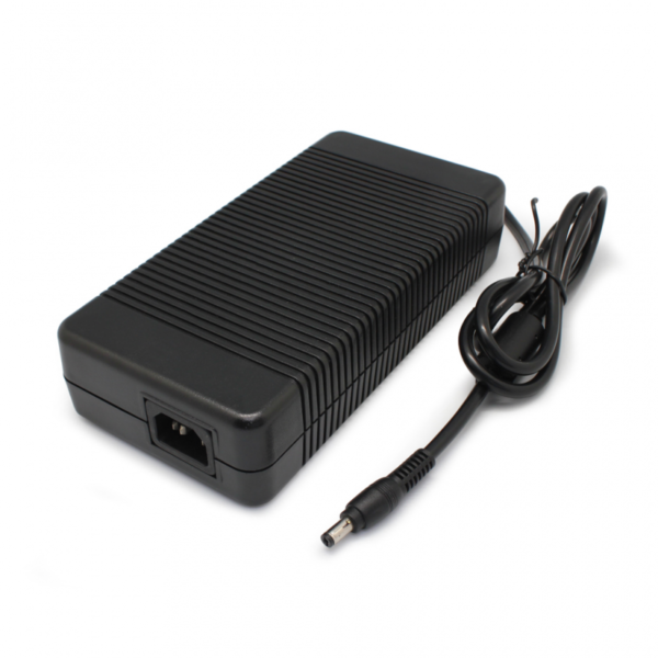 Punjac za laptop 19.5V 11.8A 230W (5.5*2.5)