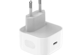 Kucni punjac PD Fast charger 40W za iPhone 17 CE beli