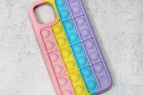 Torbica POP IT Bubble za iPhone 13 6.1 type 1