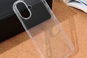 Torbica silikonska Ultra Thin za iPhone 16 6.1 transparent