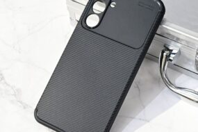 Torbica Defender Carbon za Samsung A165F Galaxy A16 crna