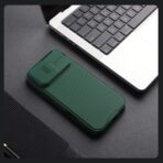 Torbica Nillkin CamShield Pro za iPhone 16 Pro 6.3 zelena - Slika 6