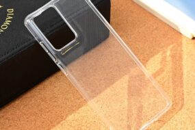 Torbica silikonska Ultra Thin za Motorola Moto G85 transparent
