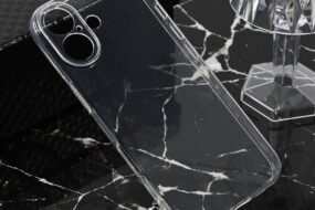 Torbica silikonska Ultra Thin za iPhone 17 6.3 transparent