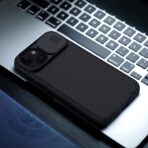 Torbica Nillkin CamShield Pro za iPhone 15 6.1 crna - Slika 5