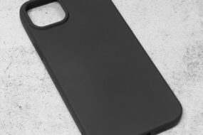 Torbica Nano Silikon za iPhone 14 Plus 6.7 crna